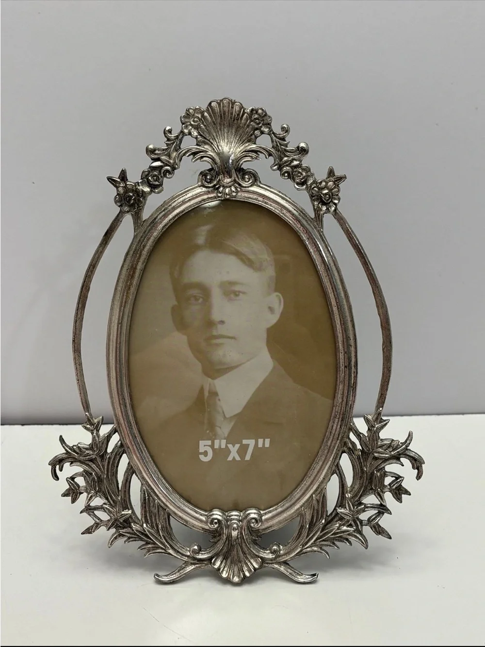 Vintage Oval Silver plate Ornate Picture Frame